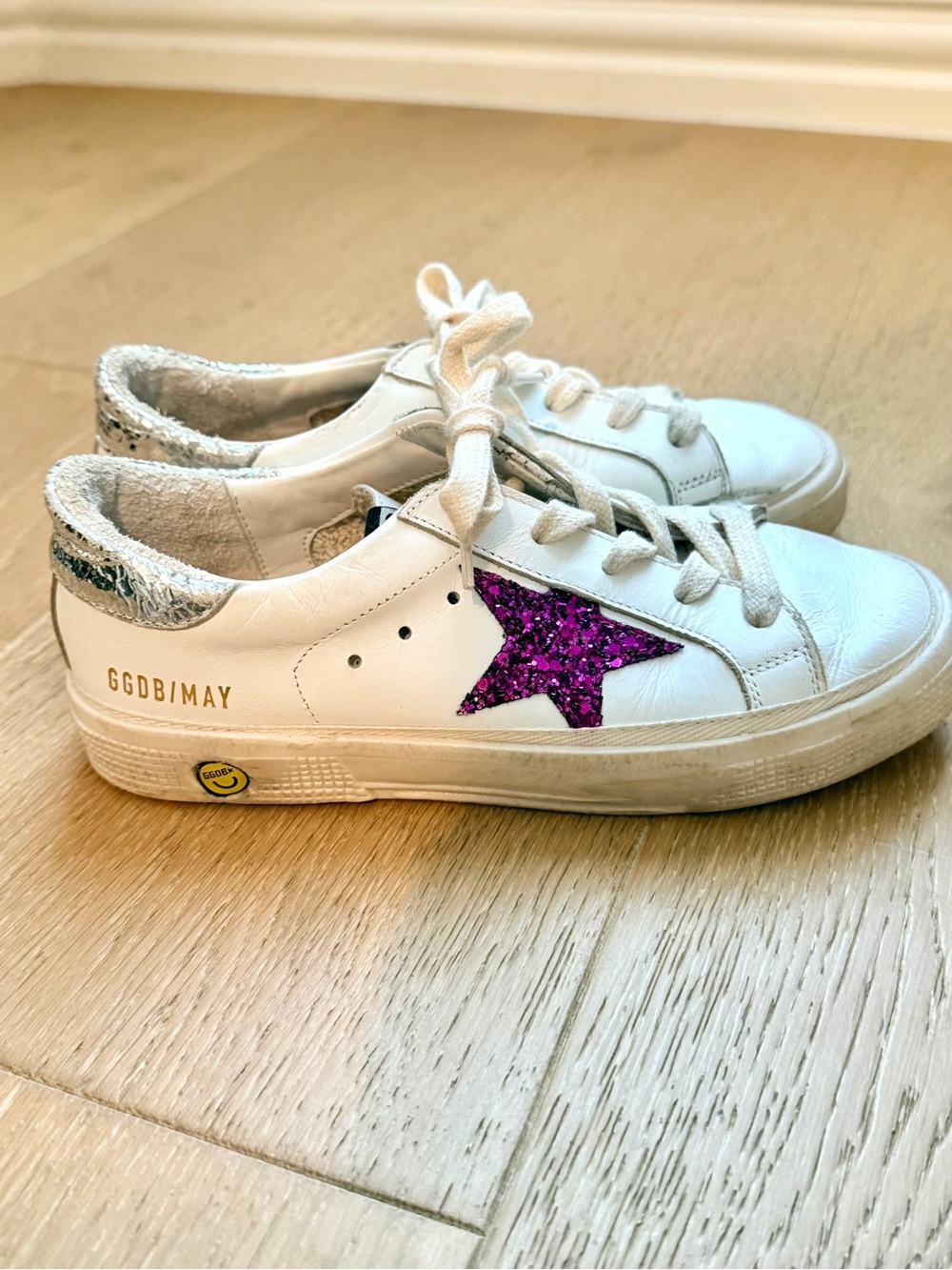 Girls Golden Goose White Sneaker with Pink Glitter Star